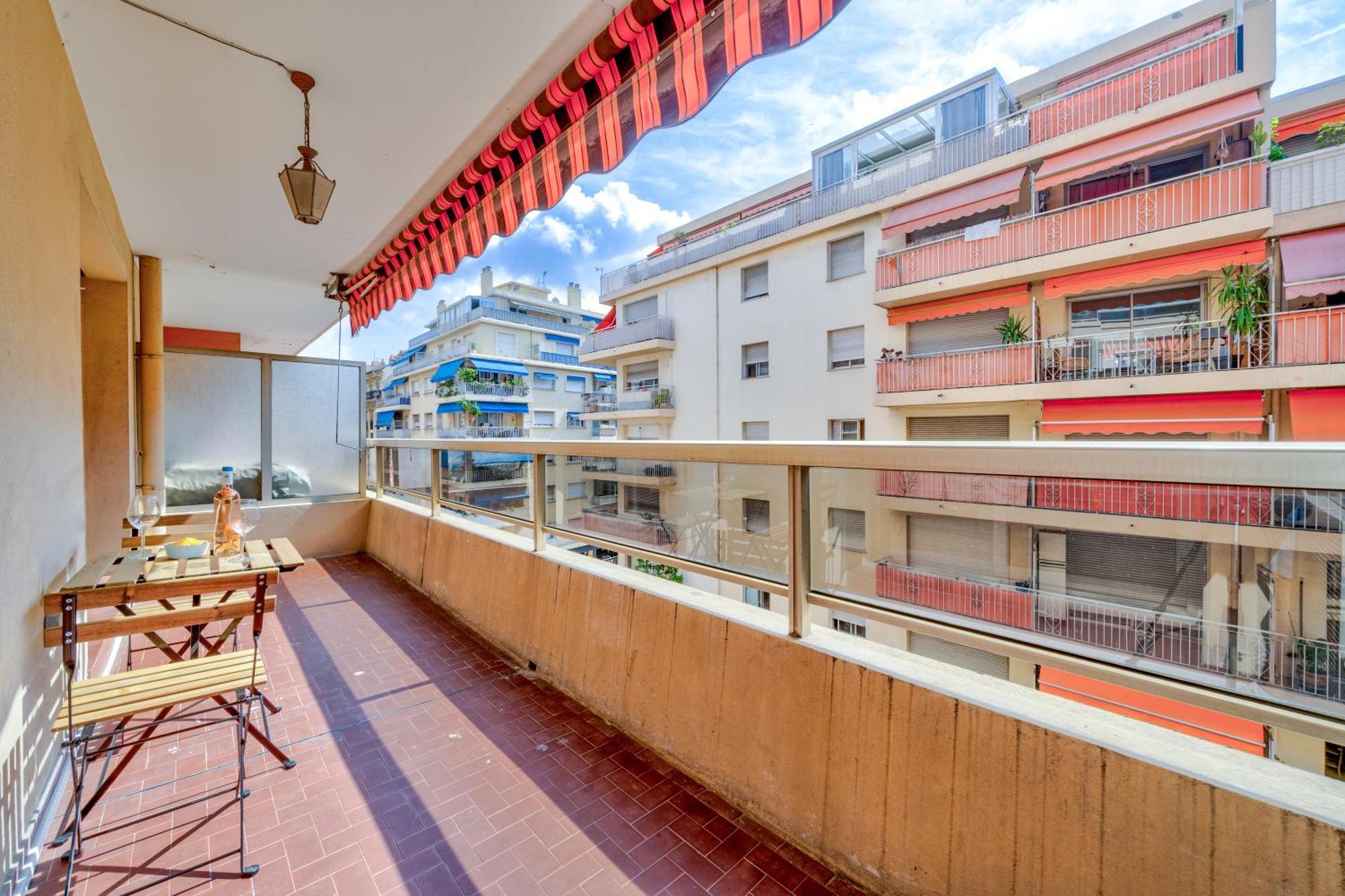 Near Old Town And Apartment Fully Renovated Nice Buitenkant foto