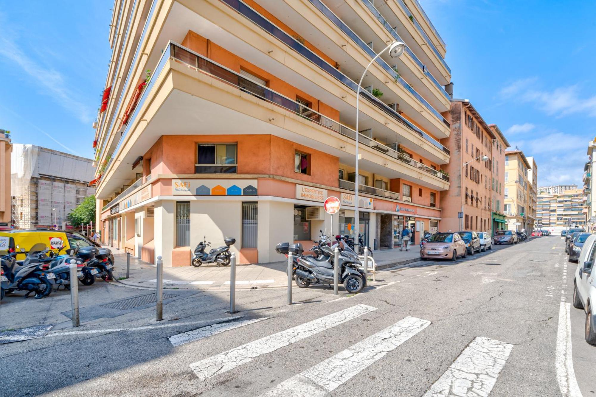Near Old Town And Apartment Fully Renovated Nice Buitenkant foto